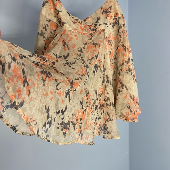 light summer skirt - Picture 2 of 6